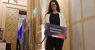 Morber Anna, kereskedő és webáruházi technikus diákunk - SZAKKÉPZÉSI NAGYKÖVETI cím
